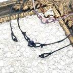 作品天然石のマクラメ編みネックレス【うねり】グレー系・ラピスラズリ