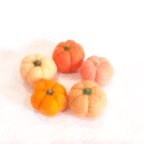 作品羊毛フェルトのハロウィンかぼちゃ(小)　オレンジ系セット