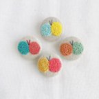 作品新作《まるいチョウの刺繍ブローチ》