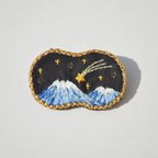 作品【再販】雪山と流れ星のブローチ