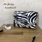 作品zebra chain bag