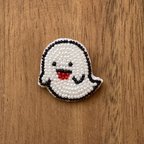 作品オバケ　ビーズ刺繍ブローチ