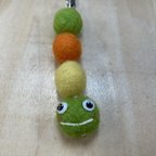 作品手作りフェルト雑貨　KOROKORO　かえるストラップ