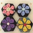 作品＜選べる小物3点＞①シューズ形ポーチ　②折り紙キルトの花のコインケース　③シャツ型コースター