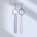 作品【air】ピアス・イヤリング｜｜｜アクリルアクセサリー｜大ぶり｜スタイリッシュ｜スティック｜夏｜透明｜揺れる│クリア｜フェイクピアス｜ユニセックス