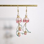 作品＊花くらげ＊チューリップくらげのピアス（イヤリング）【白×赤】N1062