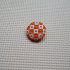 作品模様刺繍の包みボタン(市松×霰)