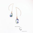 作品大きな一粒  swarovski オーロラのアメリカンピアス