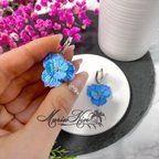 作品spring earrings (blue hydrangea) 春のイヤリング（ブルーアジサイ）