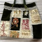 作品新作　ケイトグリーナウェイの生地　モスグリーン別珍レッド刺繍とレースのバッグ