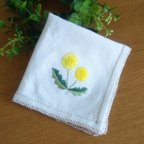 作品手刺繍のリネンハンカチ＊タンポポ＊