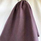 作品黒鳶（くろとび）いろの大島紬風の紗綾型もようの着物地スカート マキシ丈 着物リメイク