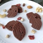 作品葉っぱ3枚のチョコレート型（ハナミズキ）（22）シリコン型　シリコンモールド　お菓子　手作り　プレゼント