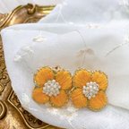 作品お花の刺繍イヤリング