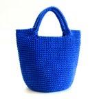 作品コットンの手編みのシンプルバッグ （内袋つき）ロイヤルブルー