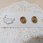 作品イエローの花束レジンの丸いピアス