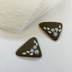 作品お花の刺繍パッチンピン 三角