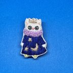 作品冬の夜の女王　冬の猫刺繍ブローチ