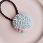 作品刺繍　ヘアゴム　かすみ草  ブローチに変更可能