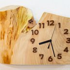 作品樹形を活かした檜の掛け時計