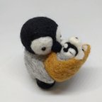 作品お母さんペンギンと赤ちゃんペンギン(柴犬おくるみver.)