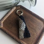 作品ray(black▲) ビーズ刺繍キーホルダー