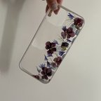 作品植物を閉じ込めたスマホケース