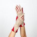 作品手袋　% PERCENT スマホ対応 手袋（ベージュ・レッド）女性用　ウール １００% スマホ対応 スマホ　タッチパネル　縫製　手袋　伸縮　