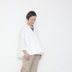 作品Mitsume cardie / white