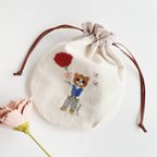 作品刺繍　丸い巾着＊大きなカーネーションねこ①〈無料ラッピング〉