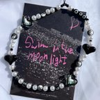 作品Pearl hologram heart monotone strap