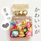 作品香水　さざれ石　レジン  香水瓶　カラフル　ブローチ　ピン　ゴールド