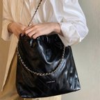 作品革製女性用バッグ 女性鞄 優しい夢 2色 黒 茶色 大容量 シンプル おしゃれ ショルダーバッグ ハンドバッグ