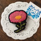 作品コスモスの刺繍ブローチ（ピンク）