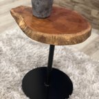 作品ケヤキの輪切り材を贅沢に使用したサイドテーブル