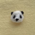 作品もこもこパンダの羊毛フェルトのブローチ🐼