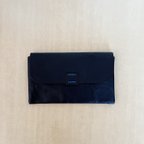 作品ペタンコな長財布　カードがたくさん入る　コンパクトな長財布　マットな革　黒い財布