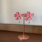 作品パール揺れる桜のピアス　河津桜