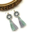 作品flower × tassel earrings（blue × green）