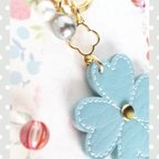 作品レザー  Flower key holder ( gold)　水色