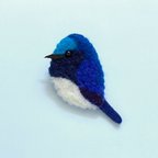 作品オオルリブローチ <羊毛フェルト>-Blue and white flycatcher brooch