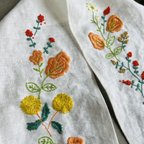 作品セール　手刺繍はんえり　オレンジのお花