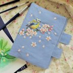 作品【刺繍手帳カバー】桜🌸とアオガラ🐦