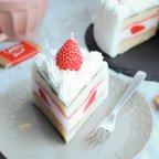 作品大人気‼️いちごのショートケーキキャンドル（大）