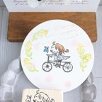 作品【自転車で走る女の子】消しゴムはんこ