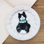 作品【猫/ハチワレ】刺繍ブローチ 【cat】