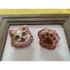 作品刺繍ブローチ　にやにやねこ　2点セット