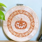 作品ハロウィン雑貨🎃刺繍　壁掛け飾り🎃光るカボチャ