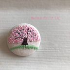 作品受注生産　桜の木の刺繍ブローチ