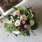 作品季節のお花で創る生花アレンジメント　生花　フレッシュフラワー　アレンジメント　花　ギフト　お誕生日　母の日　入学祝　